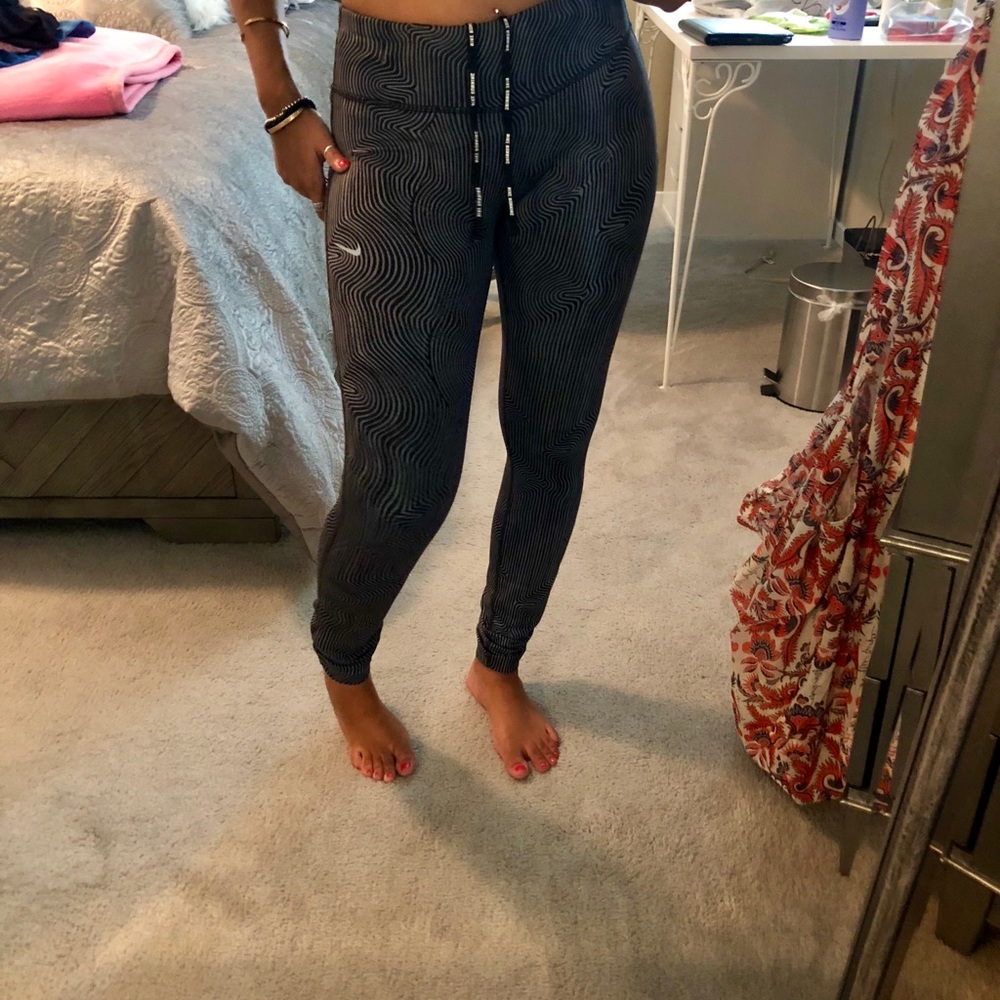 Nike dri fit leggings - Picture 7 of 8